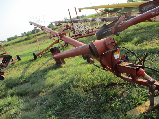 Feterl 10" x 63' auger, swing hopper
