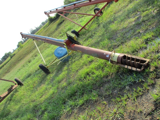 Farm King 8" x 31' auger, elect motor