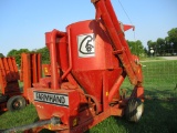 Farmhand 822 feed mill