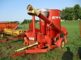 Gehl 55 feed mill