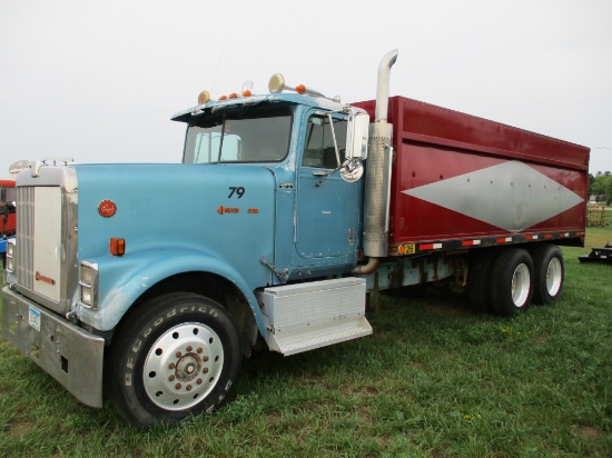 1990 Int Eagle tandem Trk. Cat 3406B eng. 15 sp. w/19 1/2 ft steel box & hoist, alum rims, 11R-24.5