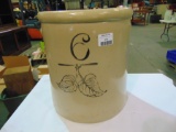 RED WING SIX GALLON ELEPHANT EAR CROCK, EXCELLENT CONDITION