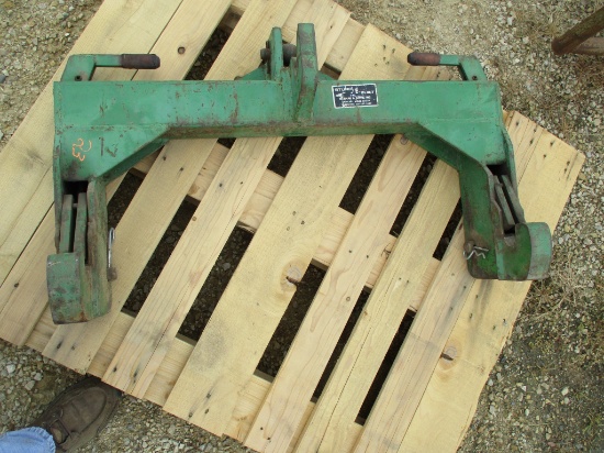 Tractor quick hitch