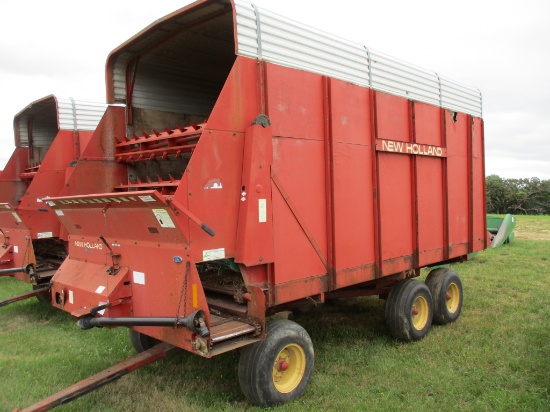 New Holland 16 chopper box, tandem gear