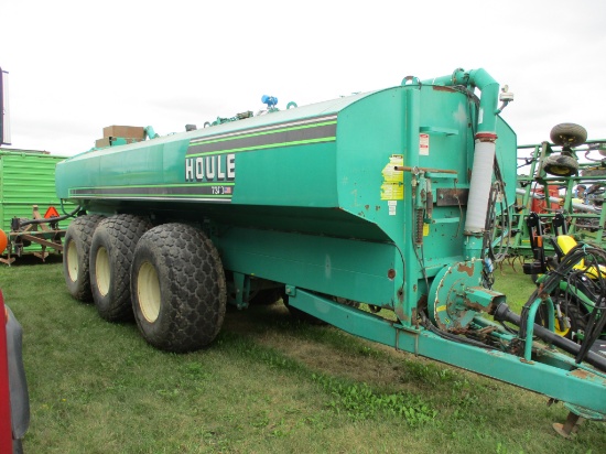 Houle 7300 manure tank, tri axle, Dietrich 6 shank injector bar, Krone flow meter, Raven monitor