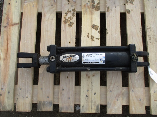 Rebuilt Hyd cyl. 10" stroke, 4" bore will fit hose humper