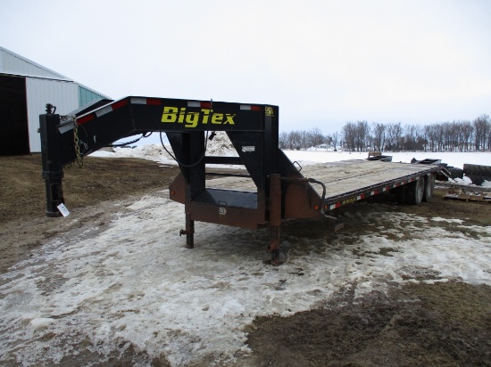 2013 Big Tex 30 Ft. gooseneck Trl. tandem duals, dove tail, ramps