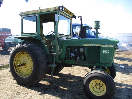 John Deere 4020 Dsl. cab, 3Pt. dual Hyd, PTO, 18.4-38, SN#174095