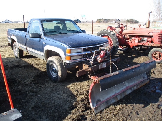 1998 Chevy 3500 4x4, 158,262 miles showing, 8 ft. Hyd snow plow, power windows, locks, cruise, tilt