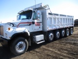 2004 Int 5500 Pay Star Quint axle dump truck, Cummins ISX 15L, 450 HP Eng. 10 sp. 813,733 miles