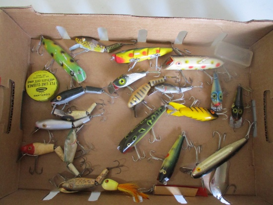 Assrt of lures, Heddon, South Bend, L&S, Pflueger, Creek Chub