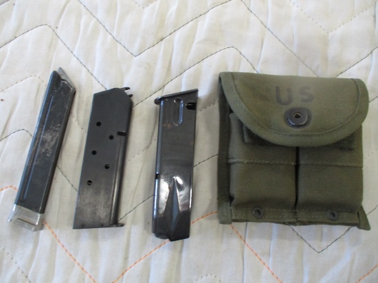Assrt of rifle clips