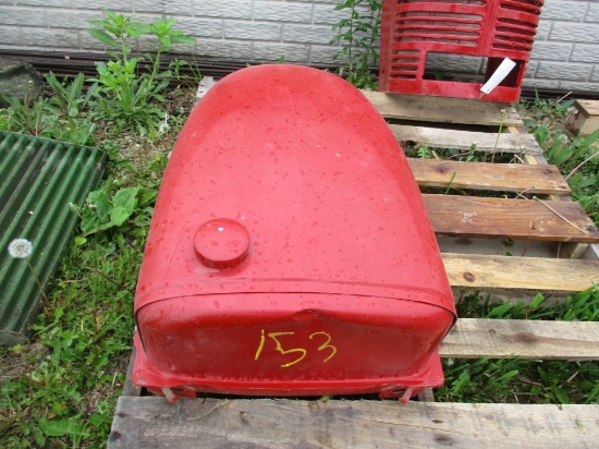 IH gas tank fits M & H