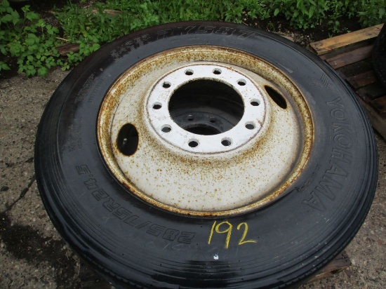 (2) 275/80R 24.5 tire & alum rim