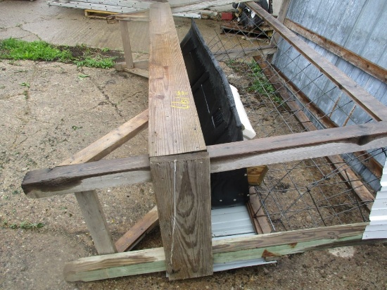 10' Hay feeder w/roof