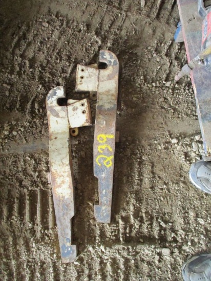 Set of IH fast hitch arms