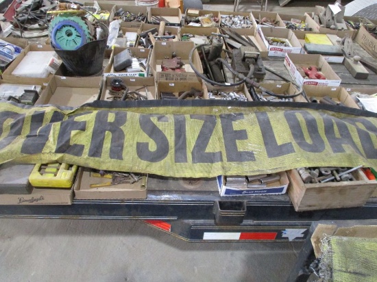 2 Wide load signs
