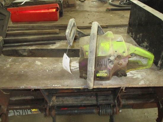 Poulain wild thing 2375 chain saw with case 16'' bar