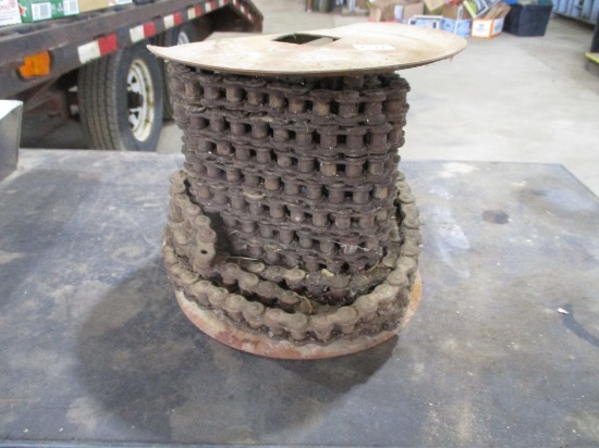 Roll of heavy-duty chain