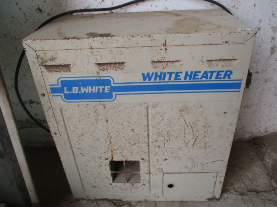 LBWhite heater and oil buckets
