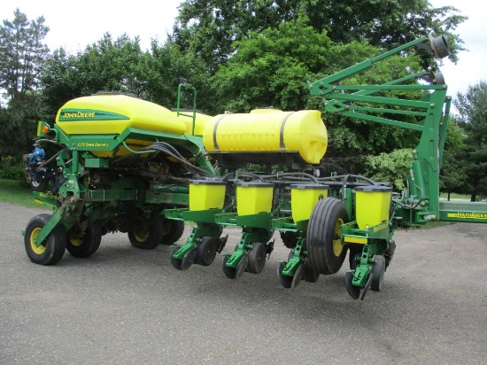 2012 John Deere 1770NT, Max Emerge XP, 12R Planter, CCS seed delivery, Liq. Fert. trash whips