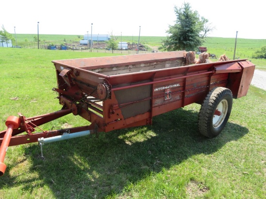 MANURE SPREADER