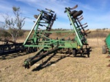 John Deere 610 Chisel Plow