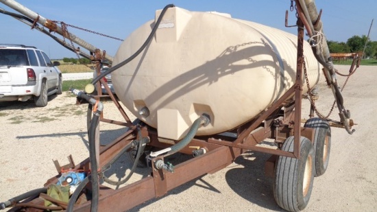 Sprayer 1000 gallon, tandem axle, 33ft boom