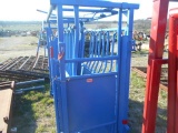 Priefert   Cattle Chute