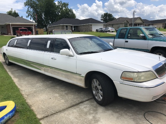 Lincoln Limousine