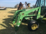 John Deere 620 Loader