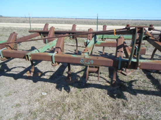 John Deere 1610 Chisel Plow