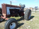 Farmall 806 Salvage  Tractor, SN 40752SY