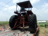 IH Model 856 Salvage Tractor