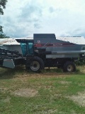 1992 Gleaner R62 Combine