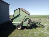 John Deere 510 Round Baler