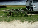 John Deere 1600 Chisel Plow