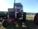 International 1066 Salvage IH Tractor