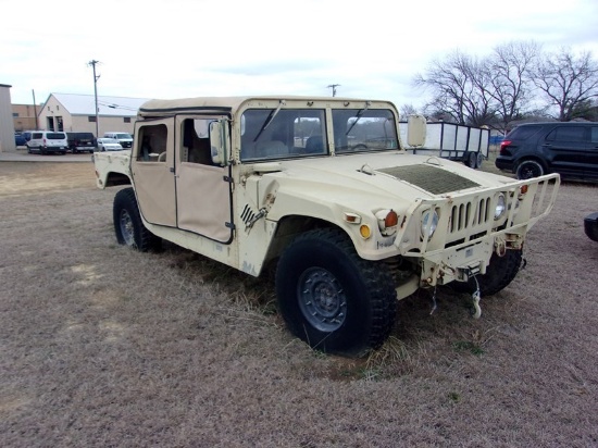 1989 AM General M998 (hum-v) Vehicle