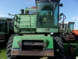 John Deere 6620 Combine