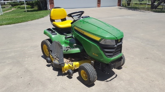 John Deere X324 Lawn Mower