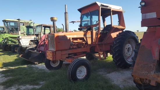 Allis Chalmers 200 Tractor
