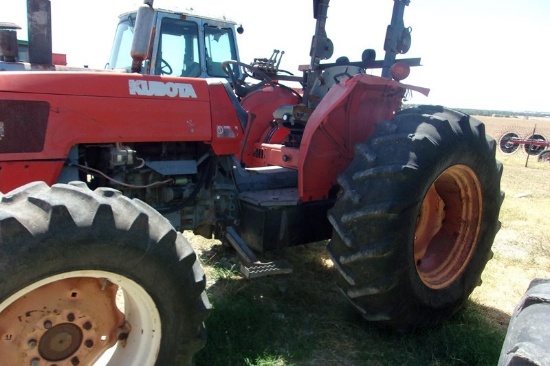 Kubota M9000 Salvage Tractor