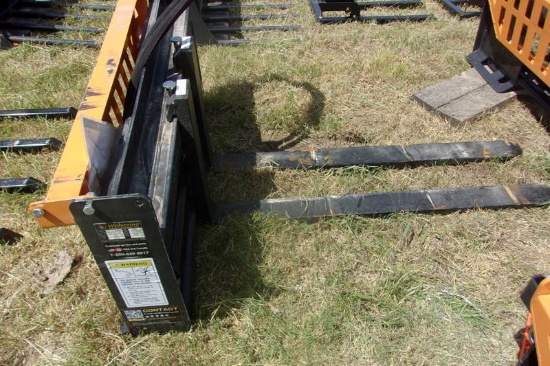 Wolverine PFA-11-3300G Skid Steer Pallet Fork