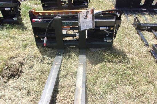 Wolverine PFA-11-3300G Pallet Fork