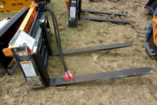 Wolverine PFA-11-300G Pallet Forks
