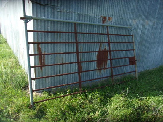 Gate