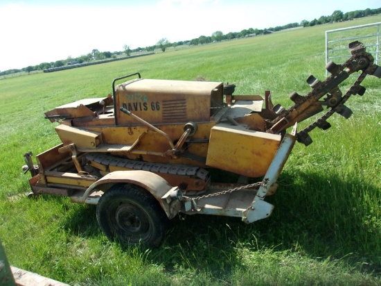 Davis 66 Trencher