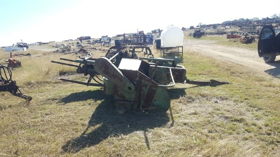John Deere 14T Square Baler