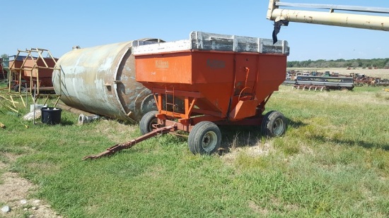 Killbros Gravity Flow Trailer on IH Running Gear